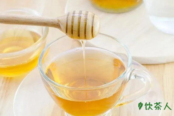 蜂蜜泡水溫度多少最好，水溫控制在40-60度為宜