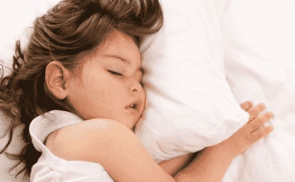 5个月宝宝怎样早教？3个游戏最合适！(1)