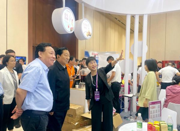 恒修堂创新中药闪耀2025星辰会，沉浸式体验赋能渠道新增长
