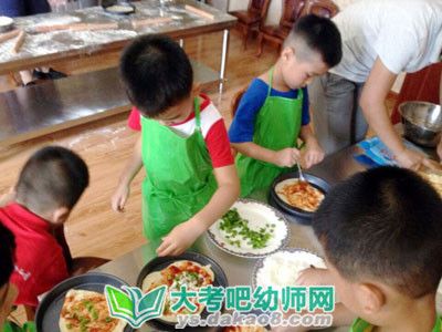 大班健康教案：合理配餐教案及教學(xué)反思配圖三