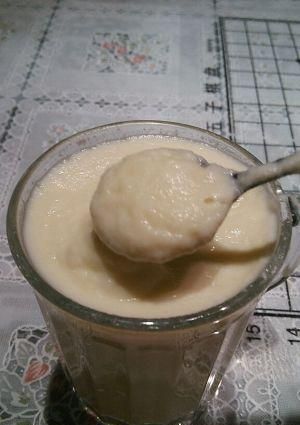 自制養(yǎng)樂(lè)多——打造健康飲食新選擇（在家也能輕松DIY，味道健康又美味）