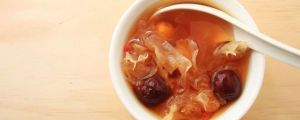银耳红枣汤 滋补养颜的甜汤佳品 银耳红枣汤的好处