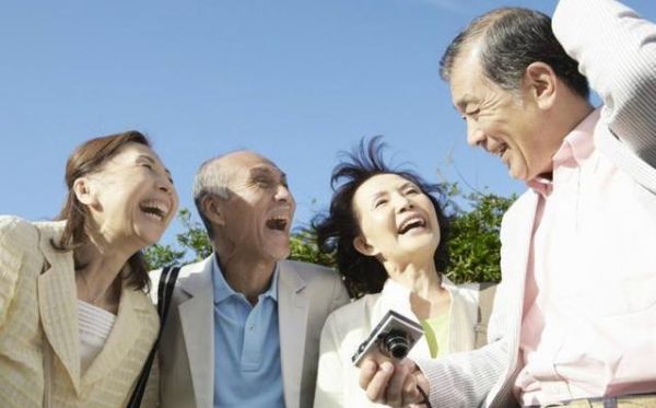 78歲老人喝水有講究，4個(gè)習(xí)慣藏長壽秘訣，你家老人做對(duì)了嗎？
