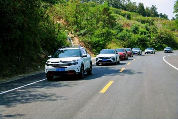 健康出行新體驗，盡在神龍汽車法式暑期親子夏令營
