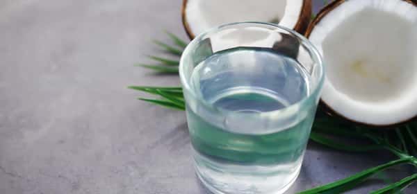 椰子水的 7 個(gè)基于科學(xué)的健康益處