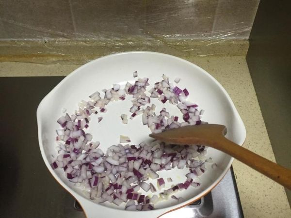 純奶手撕吐司的做法 步驟1
