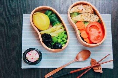 減肥食譜養(yǎng) 分餐制 造方 式，簡 略健身餐排出油脂瘦的快