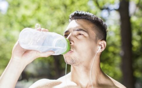 疲勞 脾氣暴躁 視力下降 維生素A 缺乏維生素D 骨質(zhì)疏松