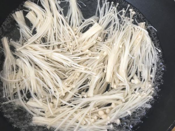 純奶手撕吐司的做法 步驟1