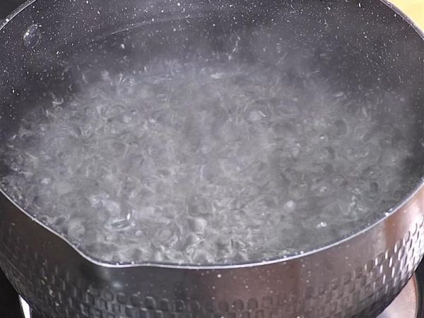 純奶手撕吐司的做法 步驟1