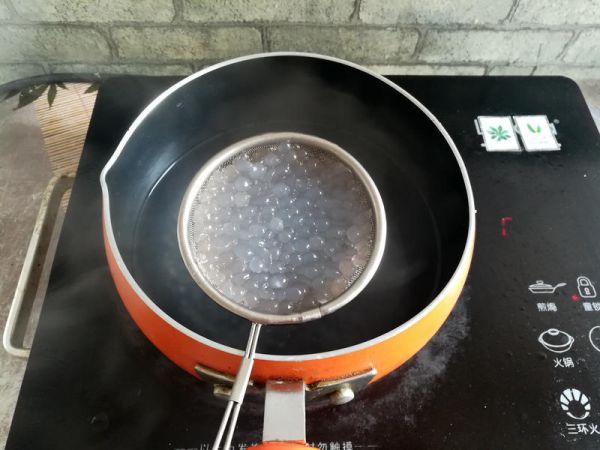 純奶手撕吐司的做法 步驟1