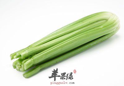 去掉葉子的西芹.jpg