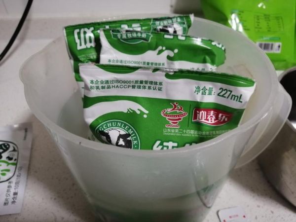 純奶手撕吐司的做法 步驟1