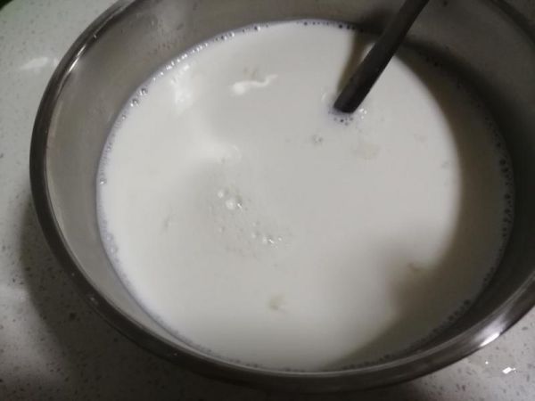 純奶手撕吐司的做法 步驟1