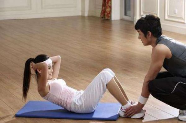 為期100天的腹肌優(yōu)化特訓(xùn)，100天后，你擁有的是漂亮的腹部