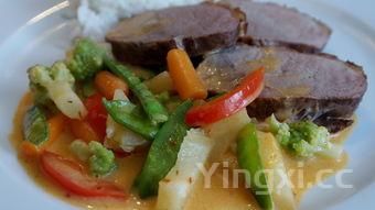 鸭子炖什么好吃的家常做法，鸭子炖什么好吃