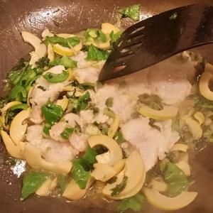 黑魚炒筍片的做法 步驟4