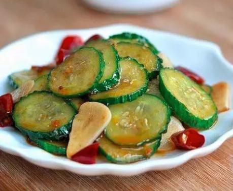 精選美食推薦：爆炒韭菜蟶子，春筍魚片，香辣姜爆花甲的做法