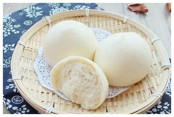 蒸饅頭還在用酵母？多加這“3樣”東西，饅頭又白又軟又香甜！