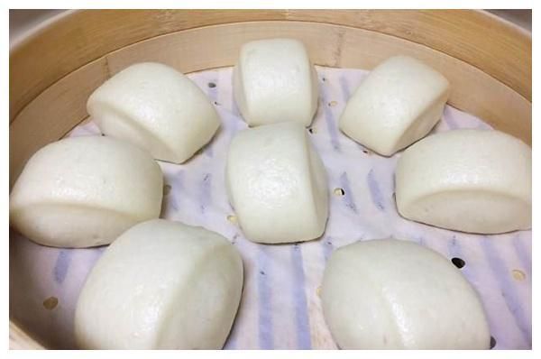 蒸饅頭還在用酵母？多加這“3樣”東西，饅頭又白又軟又香甜！