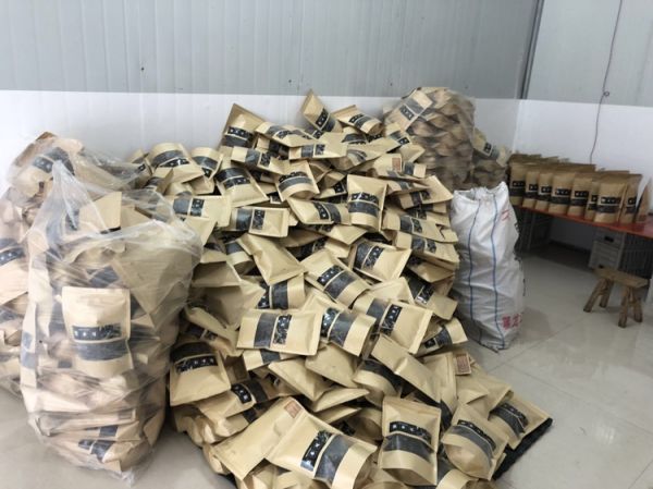 干制黑木耳產(chǎn)品展示