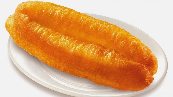 放心油条这样做，不用揉面，不用泡打粉，蓬松柔软，学会就能开店