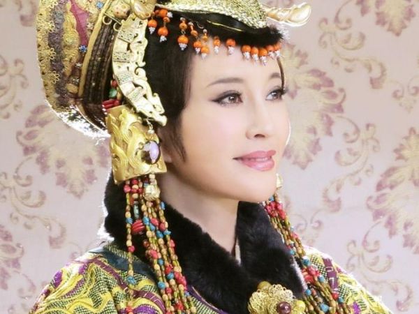 刘晓庆老公备胎转正的故事 直言我们相爱十生十世