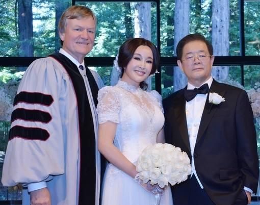 劉曉慶75歲老公加盟真人秀撒狗糧！稱要愛十生十世！