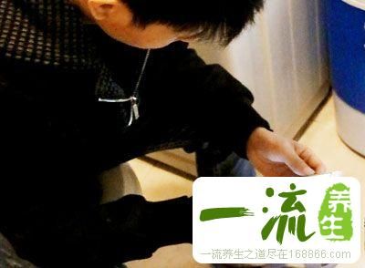腹瀉怎么辦 原來(lái)治療腹瀉還可用這種方法