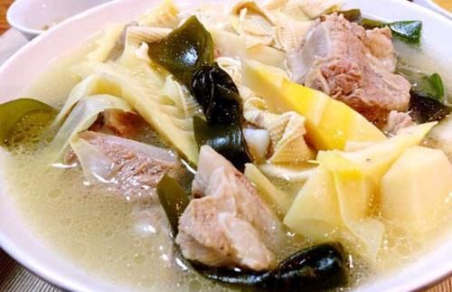 香菇冬笋排骨汤——理气健脾滋补养身