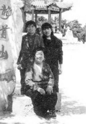赵本山一段情史和两段婚姻史揭秘！