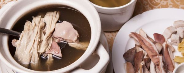 银耳红枣汤能天天吃吗 银耳红枣汤可以天天吃吗 银耳红枣汤可以过夜吃吗