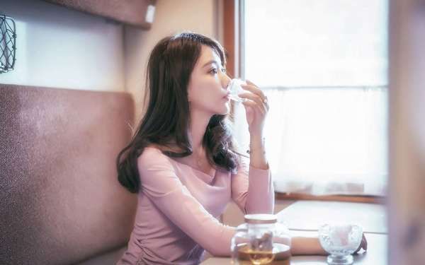 燕窝能让胸部变大吗？