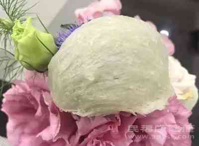 燕窩有豐胸的作用嗎：百科揭秘女性專家觀點及效果評估