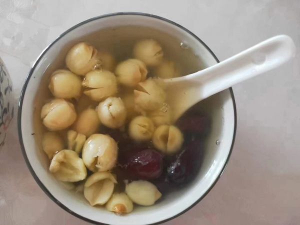 红枣莲子生姜汤成品图