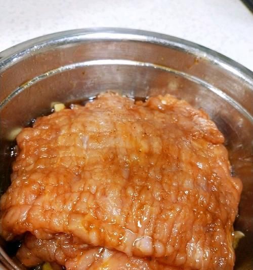 中式豬扒的制作方法（健康美味的家常烹飪）