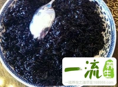 黑米飯的做法 給身體足夠的營(yíng)養(yǎng)