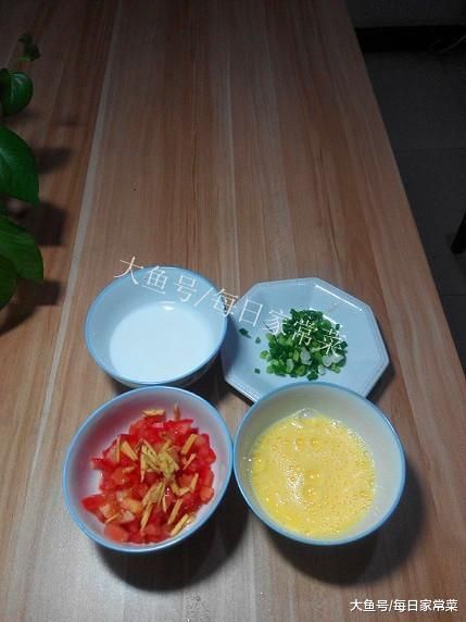 天冷, 來(lái)一碗番茄蛋花湯暖暖胃吧, 雖簡(jiǎn)單家常, 卻也美味營(yíng)養(yǎng)