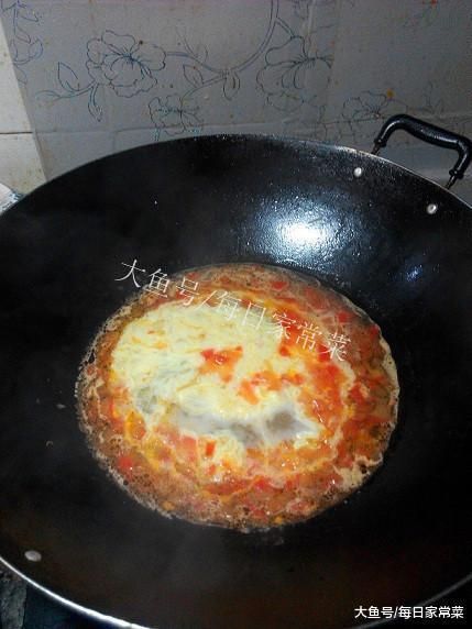 天冷, 來(lái)一碗番茄蛋花湯暖暖胃吧, 雖簡(jiǎn)單家常, 卻也美味營(yíng)養(yǎng)