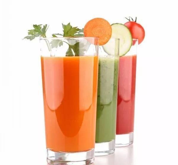 口味超赞的蜂蜜蔬菜汁的做法