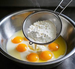 超容易不失败的～蜂蜜蛋糕卷的做法 步骤3