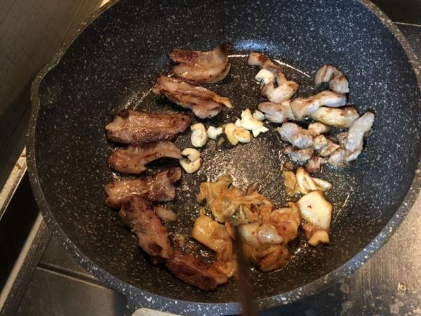 純奶手撕吐司的做法 步驟1
