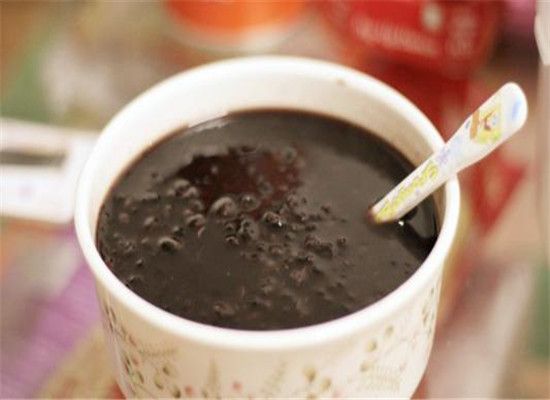 黑米黑豆粥——生津潤腸益氣活血