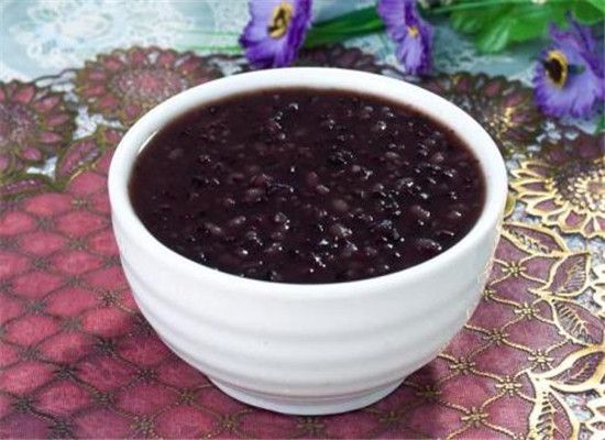 黑米黑豆粥——生津潤腸益氣活血