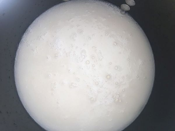 教你在家自制秋梨膏，滋養(yǎng)潤(rùn)肺的做法簡(jiǎn)單易學(xué)，好吃又健康！