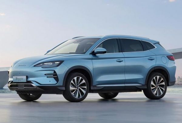 起亞和比亞迪新手買車怎樣選？聽到內(nèi)行師傅這番分析，別再選錯了-有駕