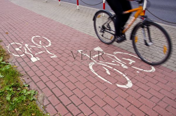 自行車軌道和車輪在運動照片攝影圖片