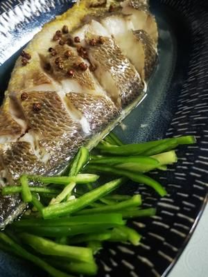 “清蒸”黃花魚的做法 步驟5