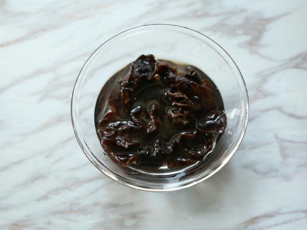 純奶手撕吐司的做法 步驟1