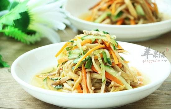 凉拌黄花菜——增强记忆力补血益气